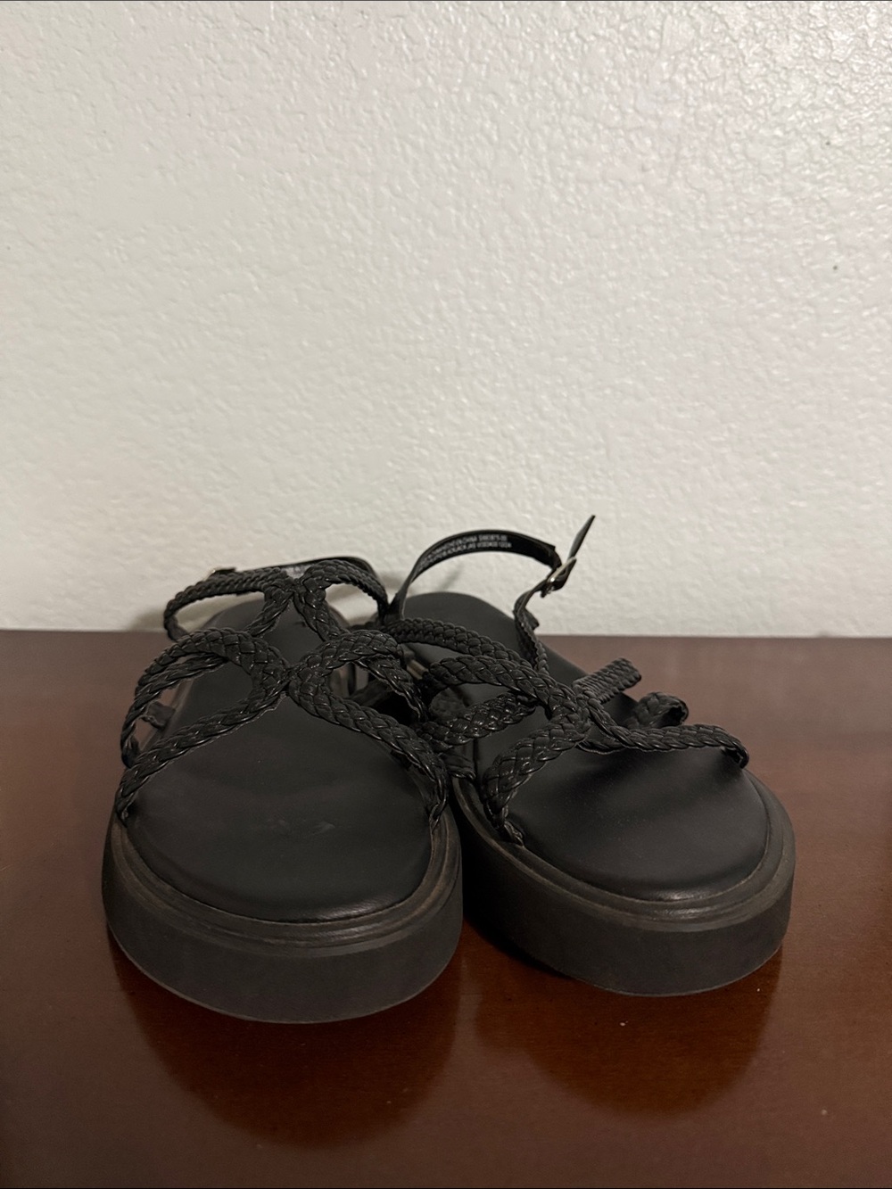 Old Navy Women’s Black Braided Platform Sandals